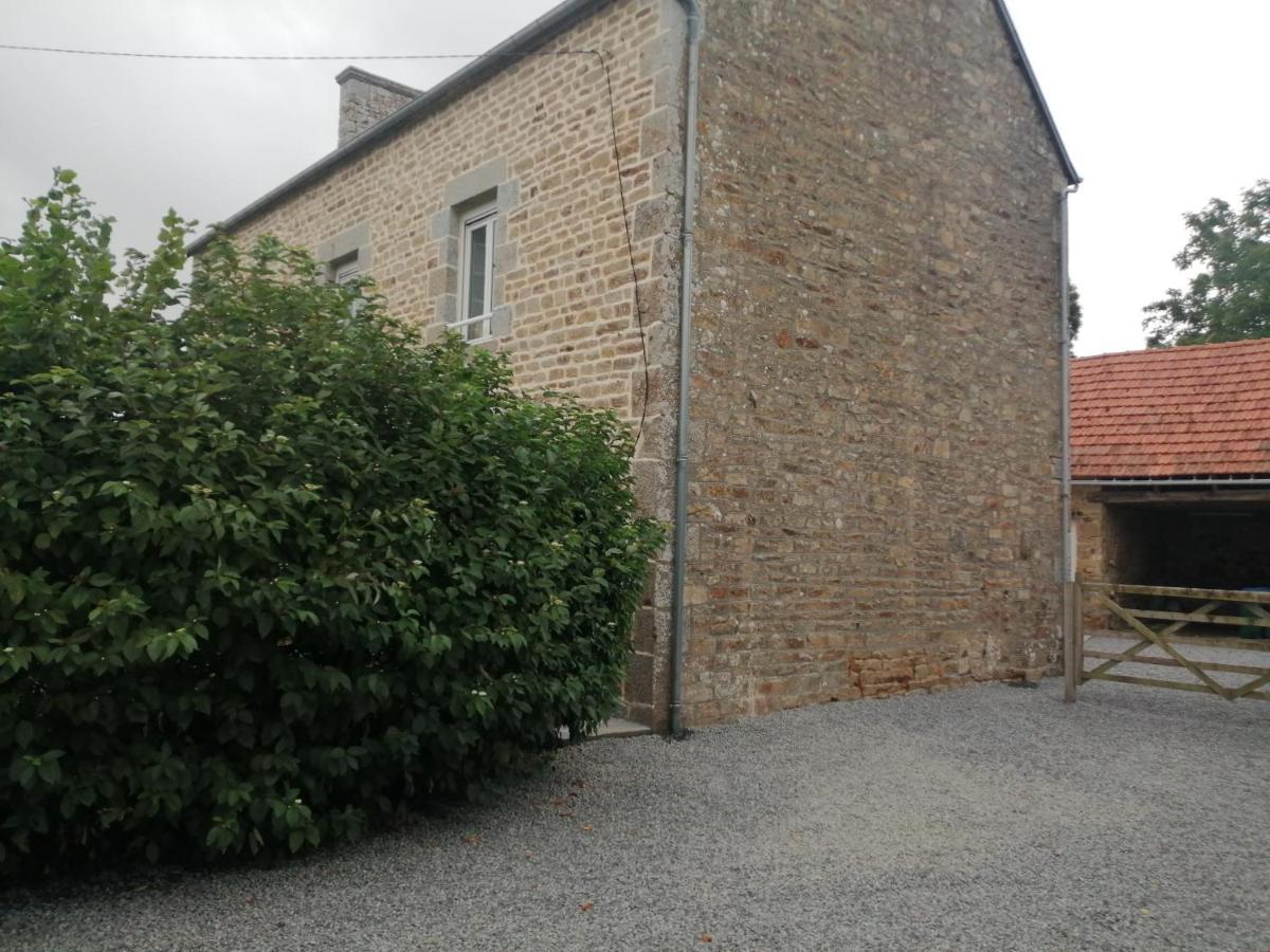 Maison Jullouville Au Calme Eksteriør billede
